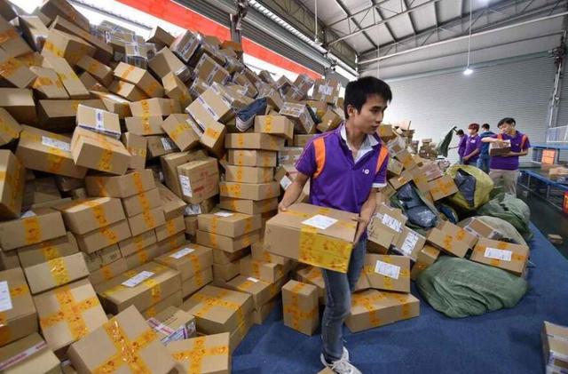 人民日报揭露快递行业潜规则：90%人没合同