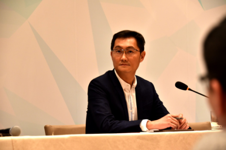 全国人大代表、腾讯公司董事会主席兼首席执行官马化腾。中国青年网记者 刘洪侠 摄 