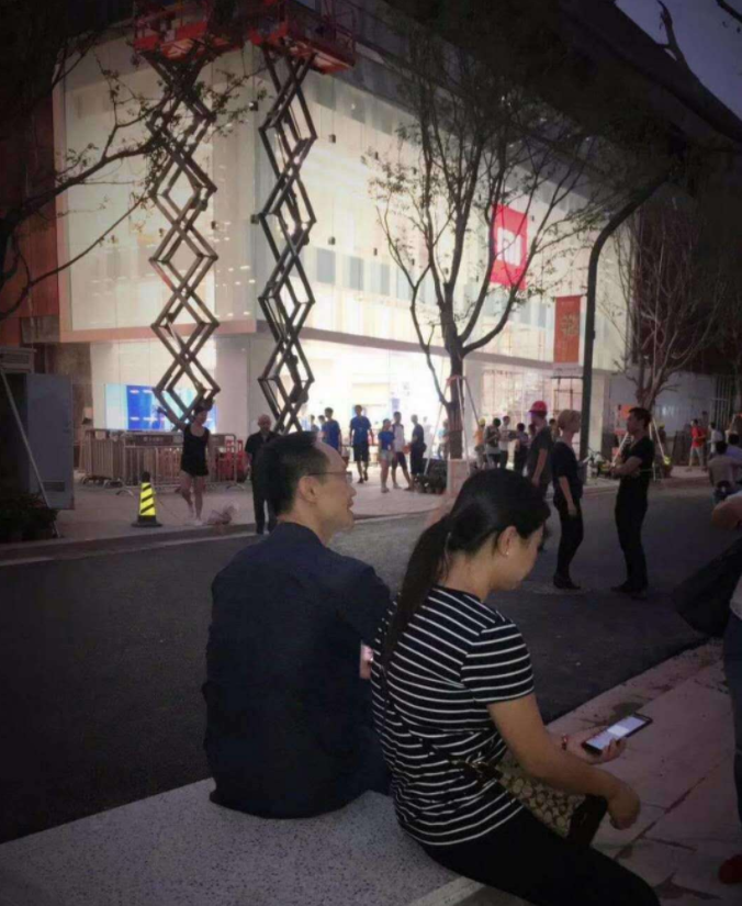 35天完成6个月的活，揭秘小米全球首家旗舰店落地幕后        